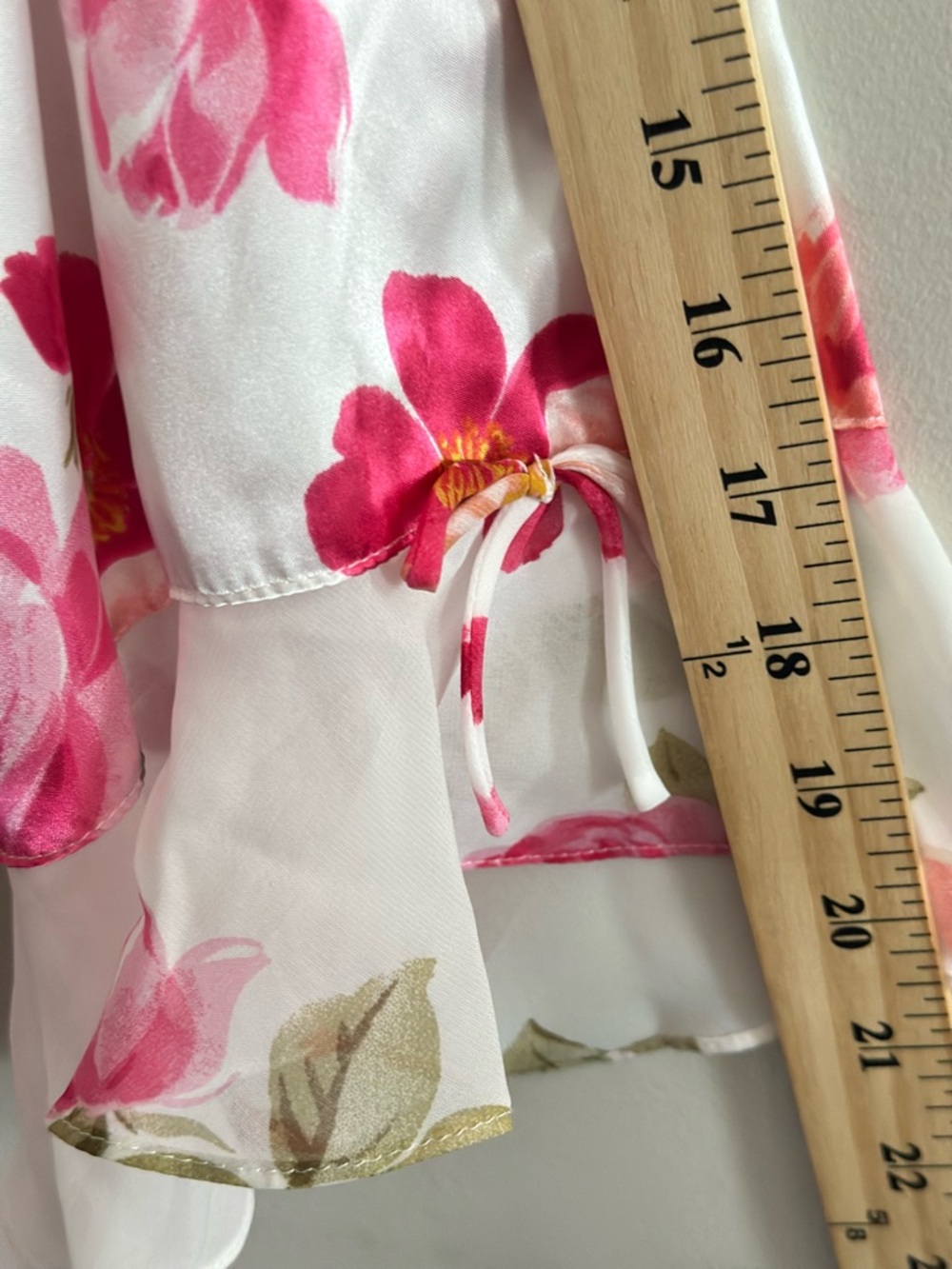 Morgan Taylor Kimono Robe XXL White Satin Floral with Pink Blooms TieUp Pocket - Picture 7 of 11